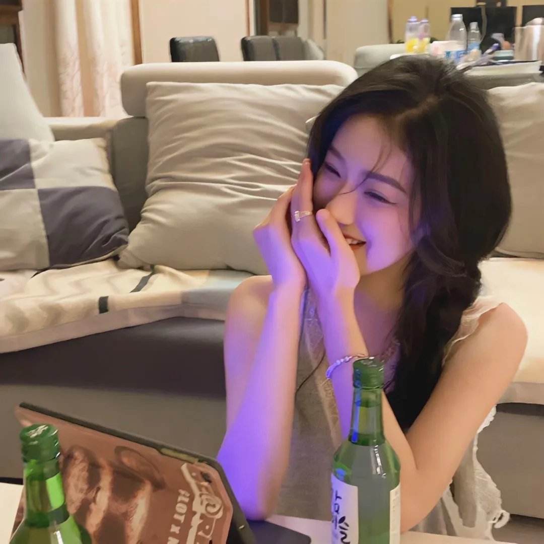在窗边 高清在线观看封面